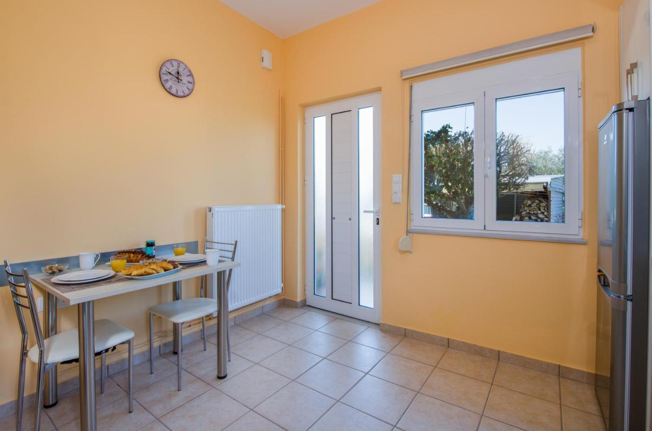 Georgia' S Apartment No1 Maleme  Exterior photo